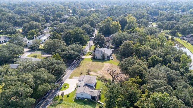 8040 Highland Rd, Baton Rouge, LA 70808