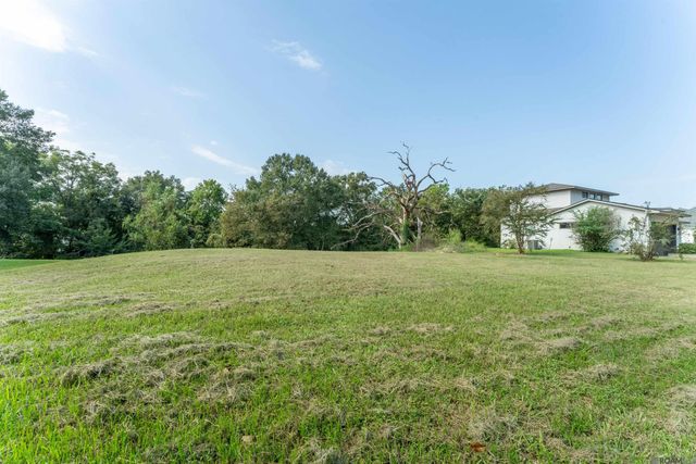 8040 Highland Rd, Baton Rouge, LA 70808