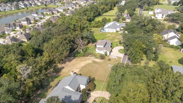 8040 Highland Rd, Baton Rouge, LA 70808