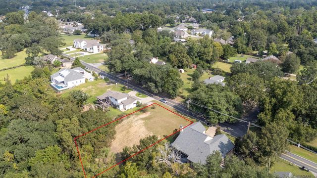 8040 Highland Rd, Baton Rouge, LA 70808