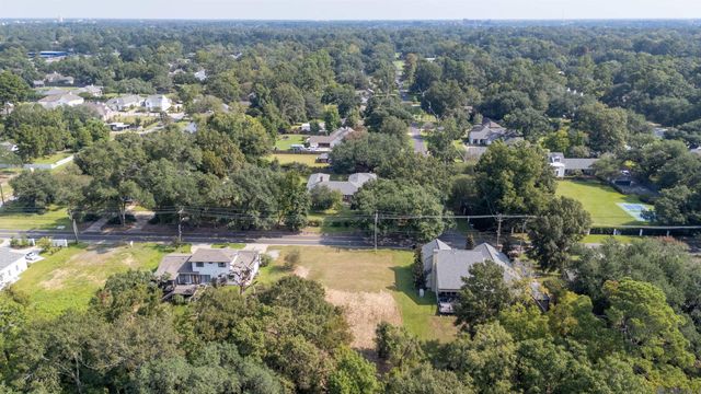 8040 Highland Rd, Baton Rouge, LA 70808