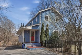 18 Bergin Ln, Worcester, MA 01602
