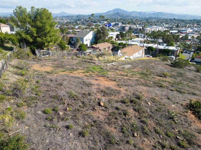 7520 High Street, La Mesa, CA 91941