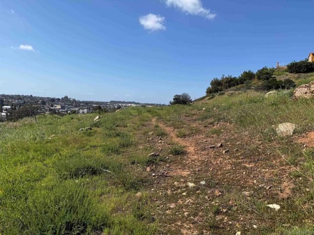 7520 High Street, La Mesa, CA 91941