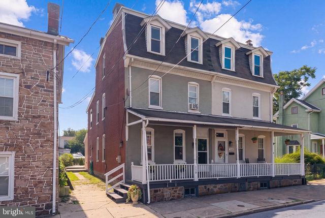 118 MARSHALL ST, Phoenixville, PA 19460