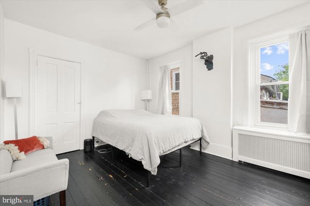 118 MARSHALL ST, Phoenixville, PA 19460