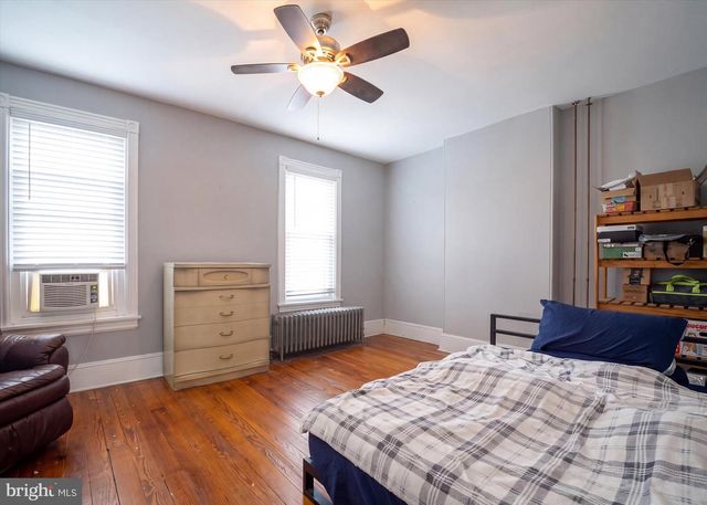118 MARSHALL ST, Phoenixville, PA 19460
