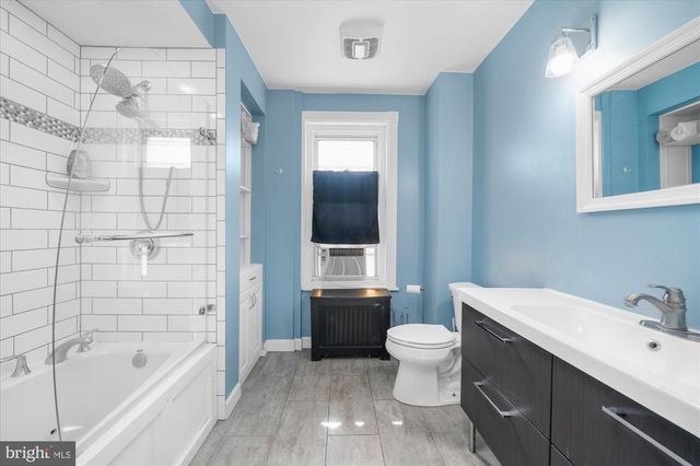118 MARSHALL ST, Phoenixville, PA 19460