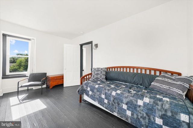 118 MARSHALL ST, Phoenixville, PA 19460