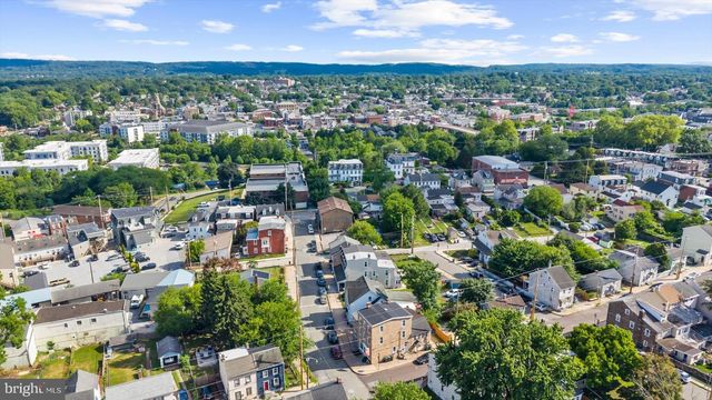 118 MARSHALL ST, Phoenixville, PA 19460