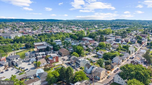 118 MARSHALL ST, Phoenixville, PA 19460