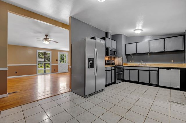 2008 Scenic Road, Tallahassee, FL 32303