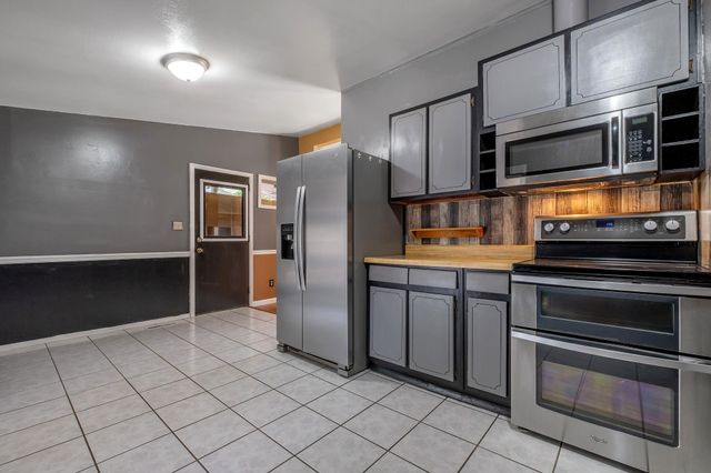 2008 Scenic Road, Tallahassee, FL 32303