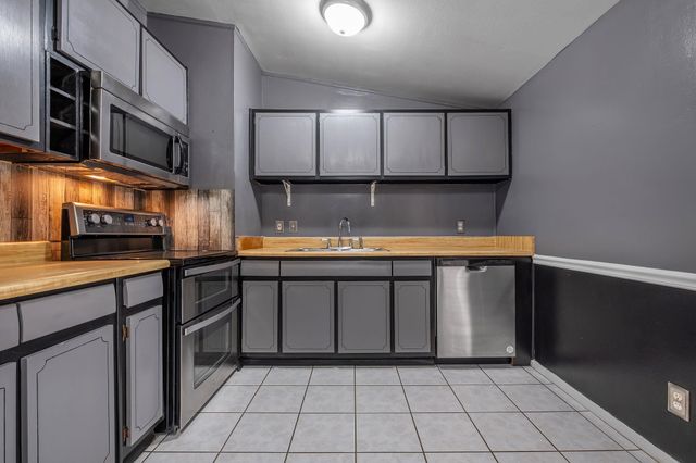 2008 Scenic Road, Tallahassee, FL 32303