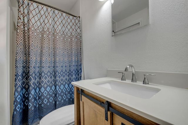 2008 Scenic Road, Tallahassee, FL 32303