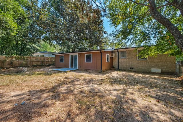 2008 Scenic Road, Tallahassee, FL 32303