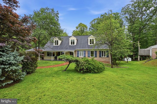 2506 PINOAK LN, Reston, VA 20191