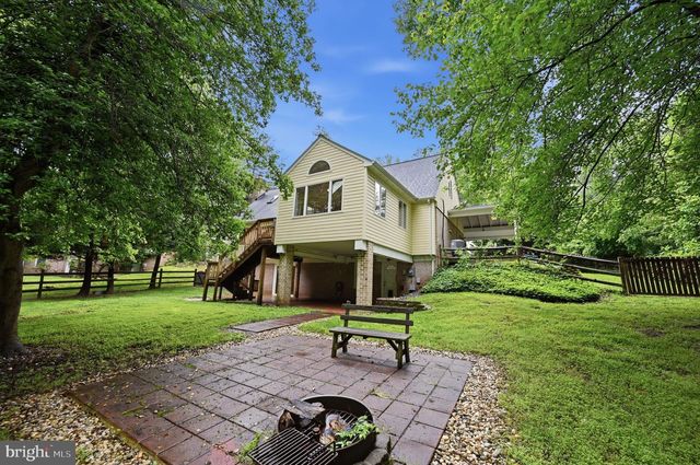 2506 PINOAK LN, Reston, VA 20191