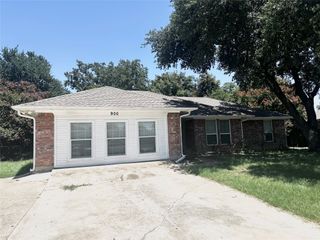 900 Kimili Court, Irving, TX 75060
