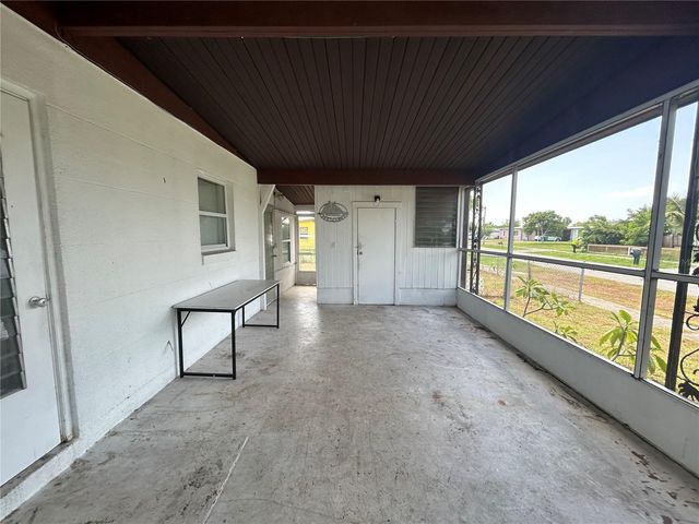 3140 CRESTWOOD DRIVE, Port Charlotte, FL 33952