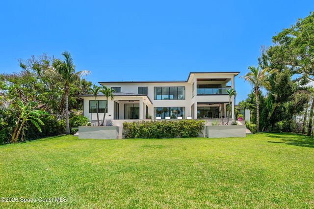 7866 Casuarina Drive, Melbourne Beach, FL 32951
