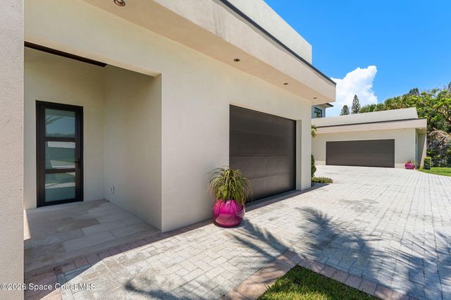 7866 Casuarina Drive, Melbourne Beach, FL 32951