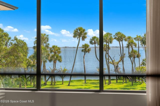 7866 Casuarina Drive, Melbourne Beach, FL 32951