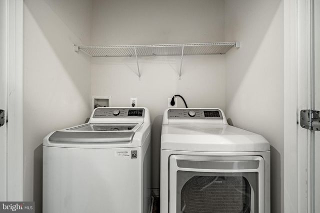 10 LOCKS FARM LN, Downingtown, PA 19335