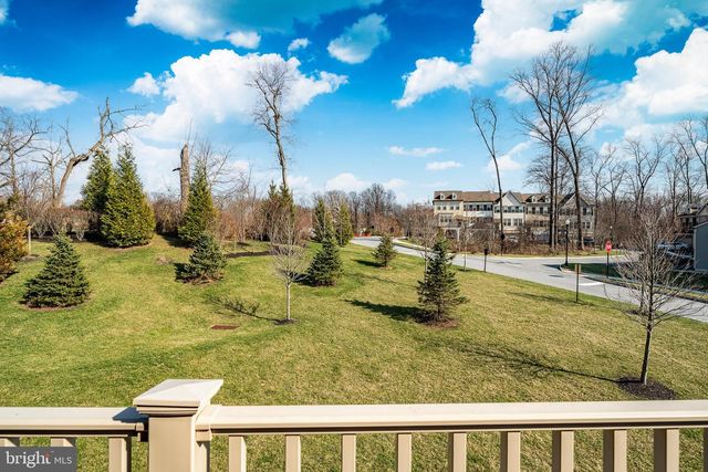 10 LOCKS FARM LN, Downingtown, PA 19335