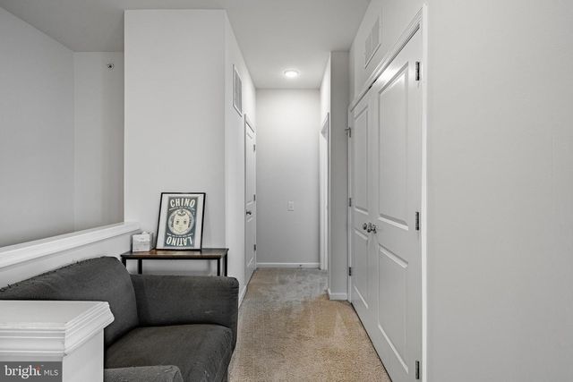 10 LOCKS FARM LN, Downingtown, PA 19335