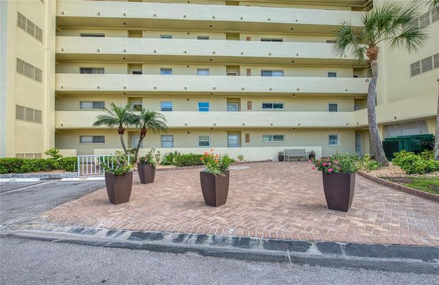 4775 COVE CIRCLE 106, St Petersburg, FL 33708