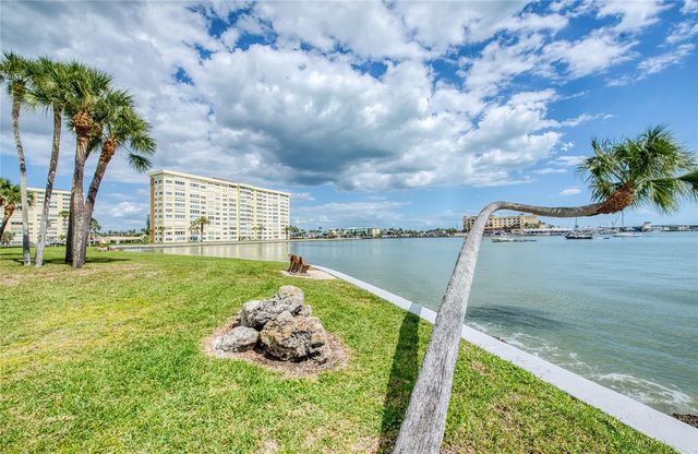 4775 COVE CIRCLE 106, St Petersburg, FL 33708