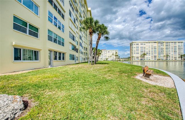 4775 COVE CIRCLE 106, St Petersburg, FL 33708