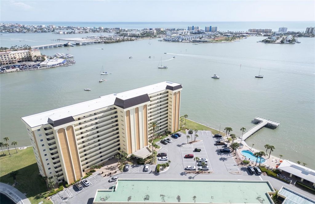 4775 COVE CIRCLE 106, St Petersburg, FL 33708