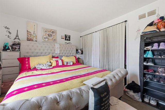 25344 Shiawassee Circle 110, Southfield, MI 48033