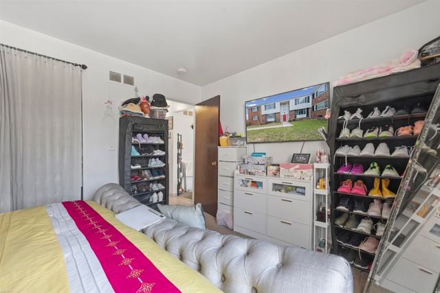 25344 Shiawassee Circle 110, Southfield, MI 48033