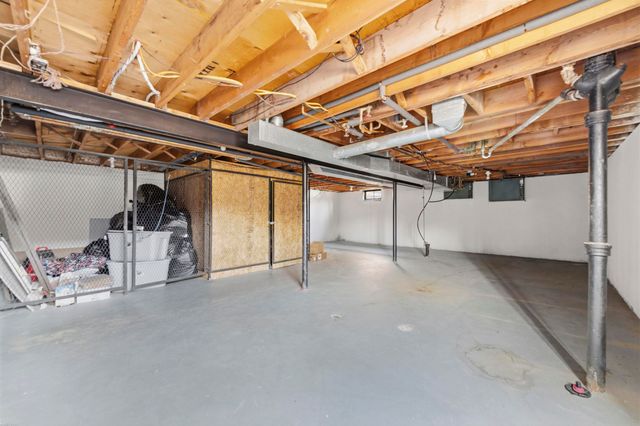 25344 Shiawassee Circle 110, Southfield, MI 48033