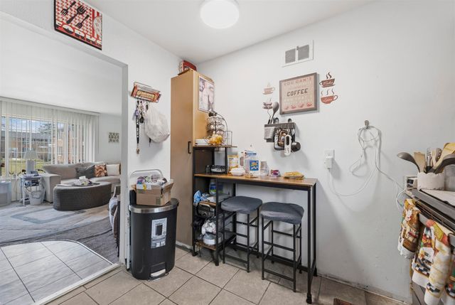 25344 Shiawassee Circle 110, Southfield, MI 48033