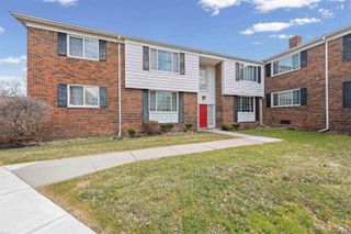 25344 Shiawassee Circle 110, Southfield, MI 48033
