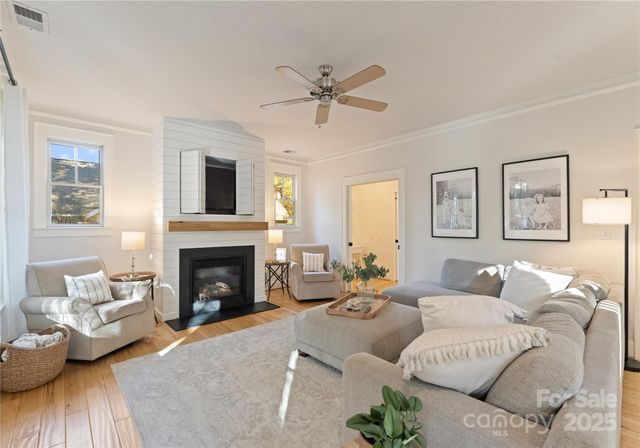 14030 Garden District Row, Huntersville, NC 28078