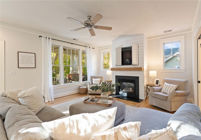 14030 Garden District Row, Huntersville, NC 28078