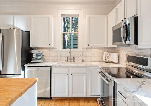 14030 Garden District Row, Huntersville, NC 28078