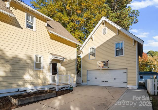 14030 Garden District Row, Huntersville, NC 28078