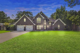 223 Oetken W, Anahuac, TX 77514