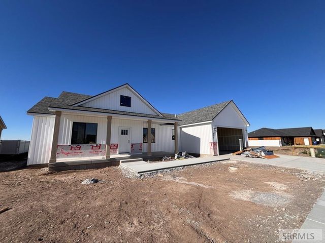 346 E 5th S, Sugar City, ID 83448