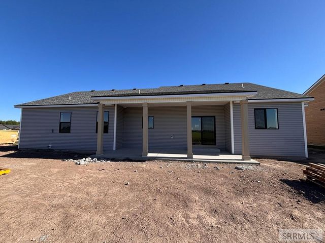 346 E 5th S, Sugar City, ID 83448