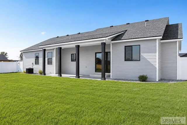 346 E 5th S, Sugar City, ID 83448