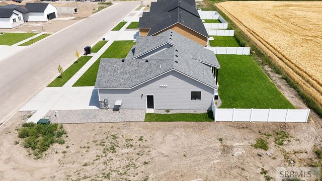 346 E 5th S, Sugar City, ID 83448