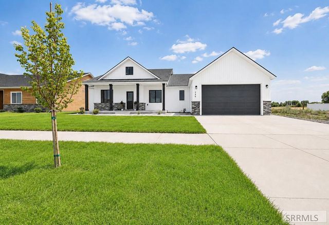 346 E 5th S, Sugar City, ID 83448
