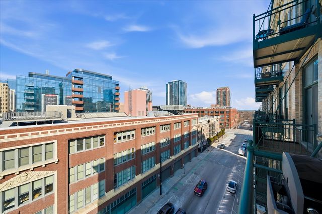 1801 S Michigan Avenue 601, Chicago, IL 60616